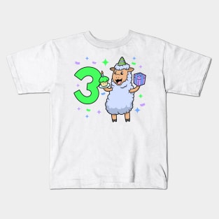 I am 3 with sheep - girl birthday 3 years old Kids T-Shirt